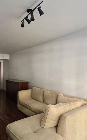 Apartamento para alugar com 130m², 3 quartos e sem vaga Apartamento para alugar com 130m², 3 quartos e sem vagaSala