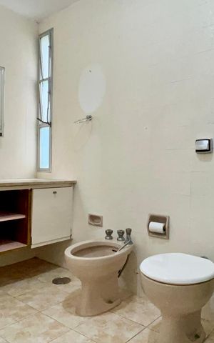 Apartamento para alugar com 130m², 3 quartos e sem vaga Apartamento para alugar com 130m², 3 quartos e sem vagaBanheiro da Suíte