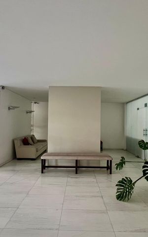 Apartamento para alugar com 130m², 3 quartos e sem vaga Apartamento para alugar com 130m², 3 quartos e sem vagaHall de entrada