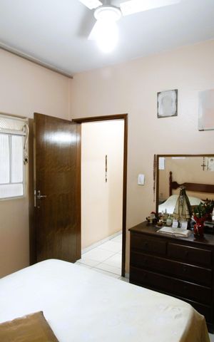Casa à venda com 338m², 7 quartos e 2 vagasQuarto 3 casa 2