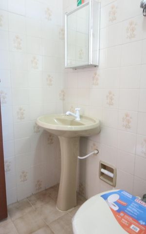 Casa à venda com 180m², 3 quartos e 2 vagasBanheiro da Suíte 2