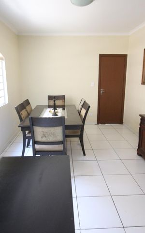 Casa à venda com 180m², 3 quartos e 2 vagasSala de Jantar