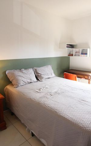 Casa à venda com 180m², 3 quartos e 2 vagasSuíte 1