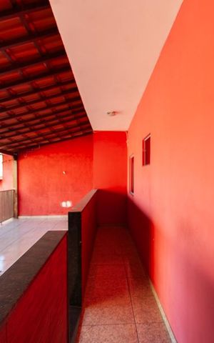 Casa à venda com 180m², 2 quartos e 3 vagas Casa à venda com 180m², 2 quartos e 3 vagasVaranda 2