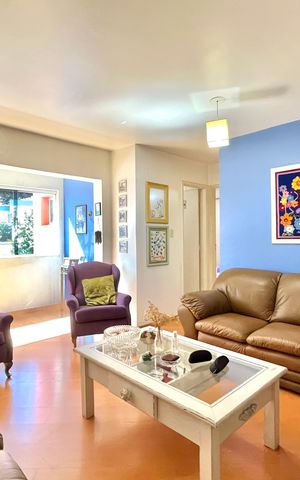 Apartamento à venda com 70m², 2 quartos e 2 vagas Apartamento à venda com 70m², 2 quartos e 2 vagasSala