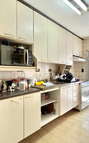 Apartamento à venda com 70m², 2 quartos e 2 vagas Apartamento à venda com 70m², 2 quartos e 2 vagasCozinha
