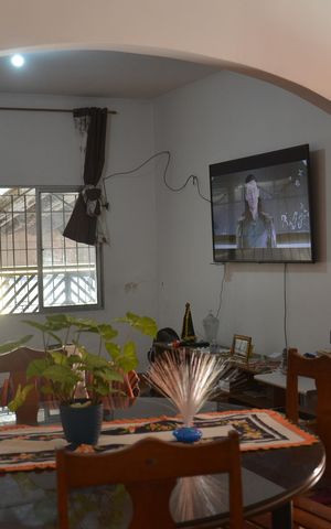 Casa à venda com 275m², 3 quartos e 2 vagasSala
