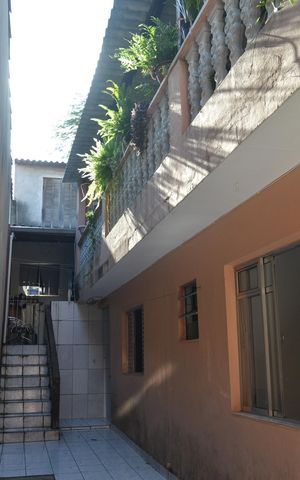 Casa à venda com 275m², 3 quartos e 2 vagasQuintal
