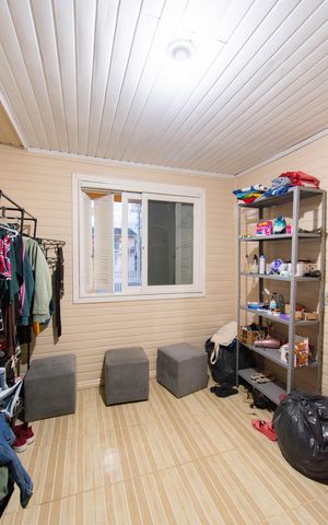 Casa à venda com 186m², 3 quartos e 3 vagas Casa à venda com 186m², 3 quartos e 3 vagasQuarto 2