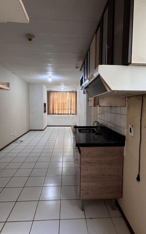 Apartamento à venda com 102m², 2 quartos e 1 vaga Apartamento à venda com 102m², 2 quartos e 1 vagaCozinha