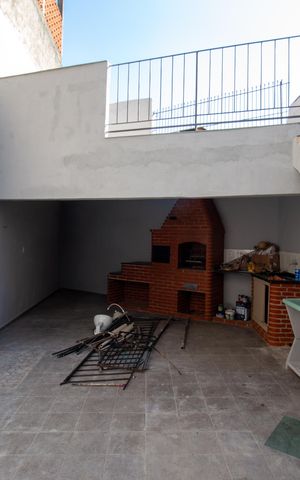 Casa para alugar com 150m², 4 quartos e 2 vagas Casa para alugar com 150m², 4 quartos e 2 vagasÁrea de Serviço