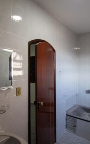 Casa para alugar com 150m², 4 quartos e 2 vagas Casa para alugar com 150m², 4 quartos e 2 vagasBanheiro
