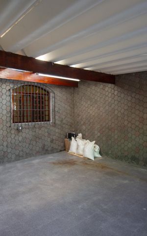 Casa para alugar com 150m², 4 quartos e 2 vagas Casa para alugar com 150m², 4 quartos e 2 vagasGaragem