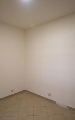 Casa para alugar com 150m², 4 quartos e 2 vagas Casa para alugar com 150m², 4 quartos e 2 vagasQuarto