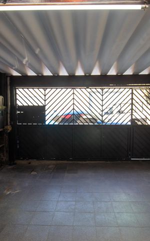 Casa para alugar com 150m², 4 quartos e 2 vagas Casa para alugar com 150m², 4 quartos e 2 vagasGaragem