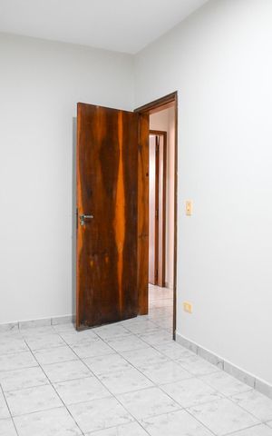 Casa para alugar com 220m², 4 quartos e 4 vagas Casa para alugar com 220m², 4 quartos e 4 vagasQuarto 2