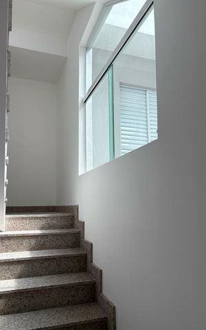 Casa à venda com 220m², 3 quartos e 4 vagas Casa à venda com 220m², 3 quartos e 4 vagasFoto 08