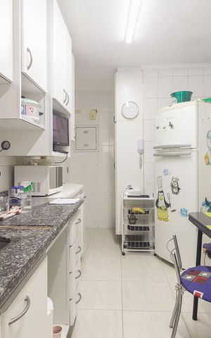 Apartamento à venda com 84m², 3 quartos e 2 vagas Apartamento à venda com 84m², 3 quartos e 2 vagasCozinha