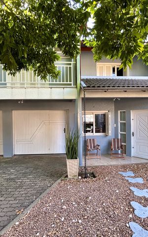Casa à venda com 290m², 3 quartos e 3 vagasFachada