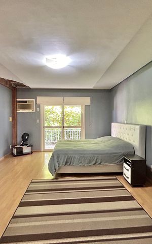 Casa à venda com 290m², 3 quartos e 3 vagasSuíte