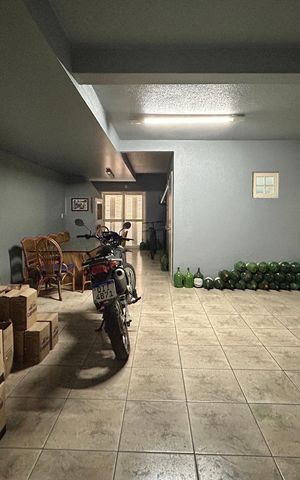 Casa à venda com 290m², 3 quartos e 3 vagasGaragem