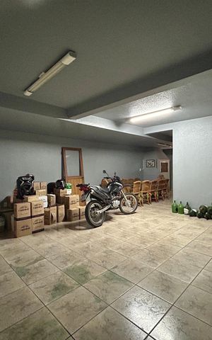 Casa à venda com 290m², 3 quartos e 3 vagasGaragem