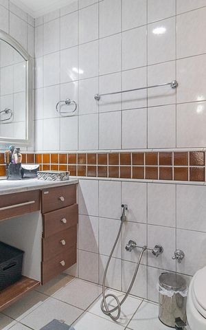 Apartamento à venda com 102m², 3 quartos e sem vagaBanheiro da Suíte