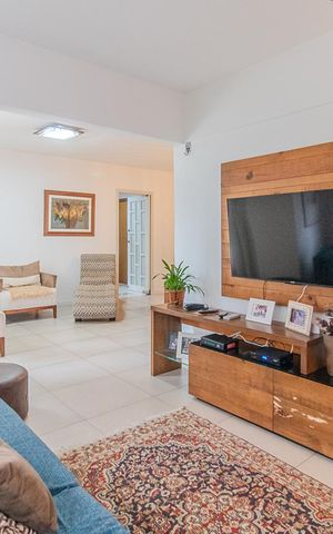 Apartamento à venda com 102m², 3 quartos e sem vagaSala