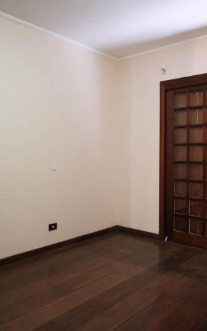 Casa para alugar com 380m², 4 quartos e 4 vagasSuíte 2