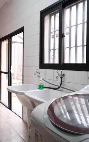 Casa para alugar com 380m², 4 quartos e 4 vagasÁrea de Serviço