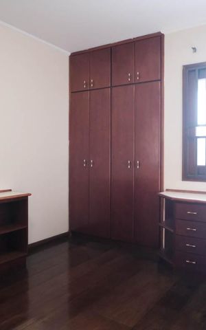 Casa para alugar com 380m², 4 quartos e 4 vagasQuarto 2