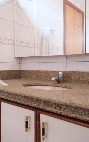 Casa para alugar com 380m², 4 quartos e 4 vagasBanheiro Suíte 1