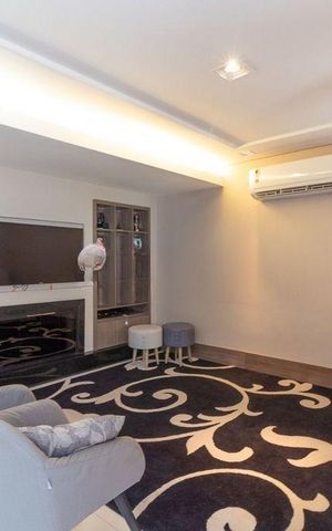 Casa de condomínio à venda com 299m², 3 quartos e 4 vagas