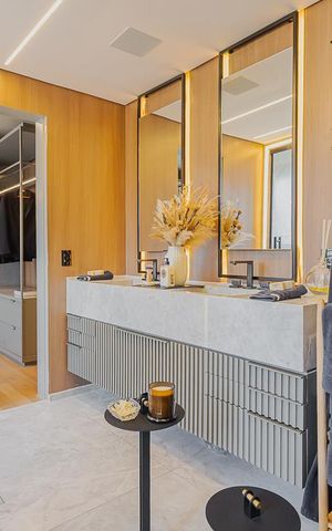 Apartamento à venda com 185m², 2 quartos e 2 vagasBanheiro da Suíte 2
