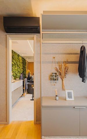 Apartamento à venda com 185m², 2 quartos e 2 vagasCloset da suíte 2