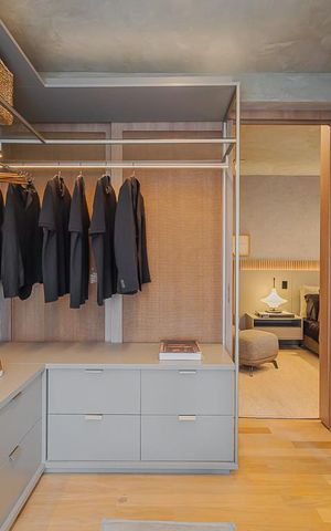Apartamento à venda com 185m², 2 quartos e 2 vagasCloset da suíte 2