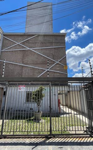 Apartamento à venda com 34m², 2 quartos e sem vaga Apartamento à venda com 34m², 2 quartos e sem vagaFachada + Placa