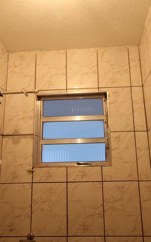 Casa à venda com 500m², 1 quarto e sem vagaBanheiro