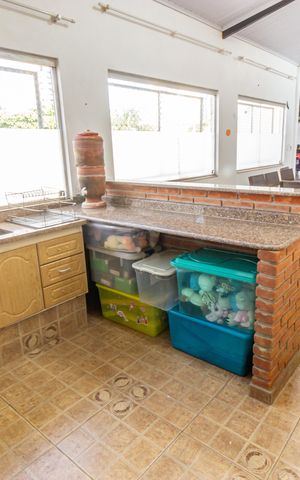 Casa à venda com 500m², 3 quartos e 1 vaga Casa à venda com 500m², 3 quartos e 1 vagaÁrea Gourmet