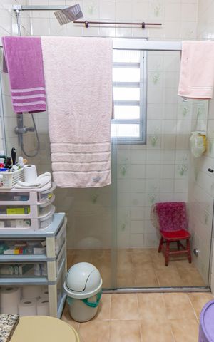 Casa à venda com 500m², 3 quartos e 1 vaga Casa à venda com 500m², 3 quartos e 1 vagaBanheiro da Suíte 1