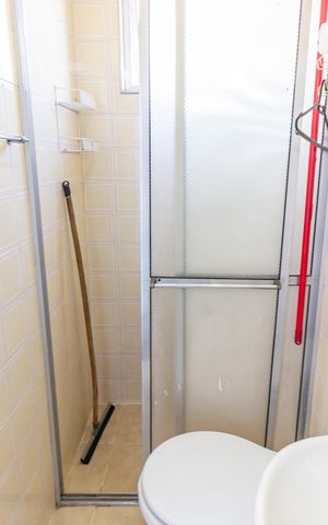 Casa à venda com 500m², 3 quartos e 1 vaga Casa à venda com 500m², 3 quartos e 1 vagaBanheiro de serviço