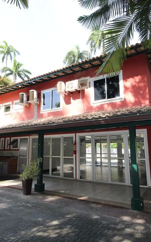 Casa de condomínio à venda com 120m², 4 quartos e 2 vagasÁrea comum - Salão de festas