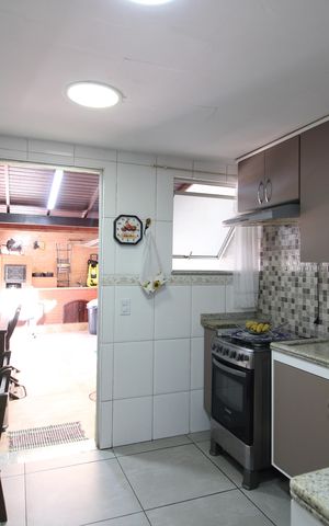 Casa de condomínio à venda com 120m², 4 quartos e 2 vagasCozinha