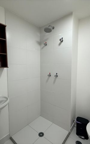Apartamento à venda com 26m², 1 quarto e sem vaga Apartamento à venda com 26m², 1 quarto e sem vagaBanheiro social
