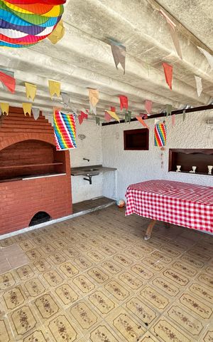 Casa à venda com 350m², 4 quartos e 4 vagasQuintal