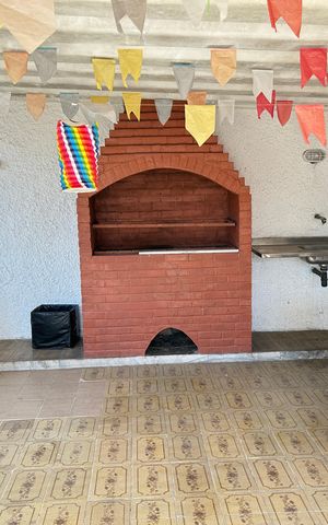 Casa à venda com 350m², 4 quartos e 4 vagasQuintal