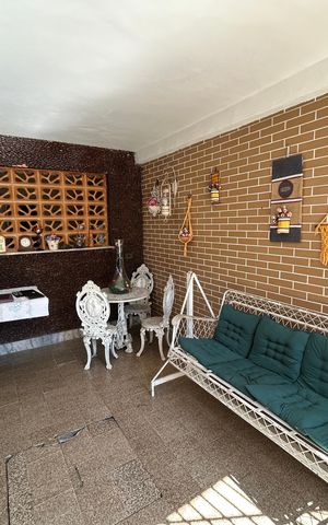 Casa à venda com 350m², 4 quartos e 4 vagasQuintal