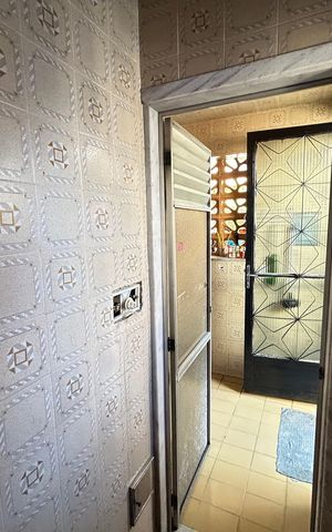 Casa à venda com 350m², 4 quartos e 4 vagasBanheiro de Serviço