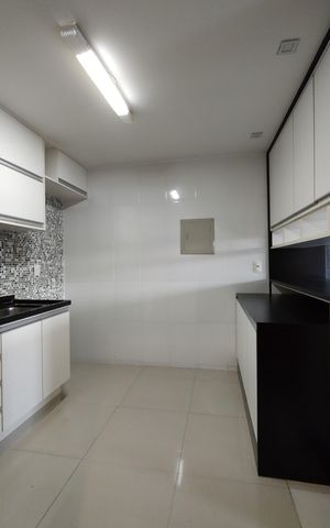 Casa de condomínio para alugar com 80m², 2 quartos e 1 vagaCozinha - Armários