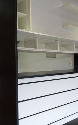Casa de condomínio para alugar com 80m², 2 quartos e 1 vagaCozinha - Armários